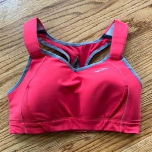 Brooks Juno sports bra size 32D